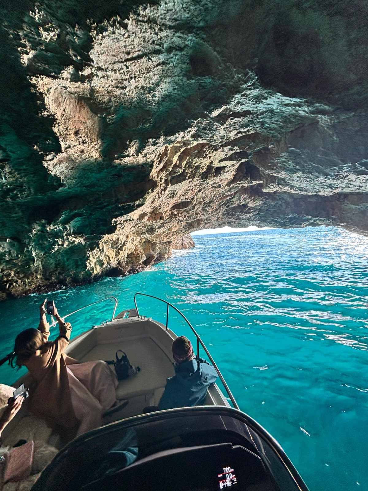 BLUE CAVE EXPERIENCE